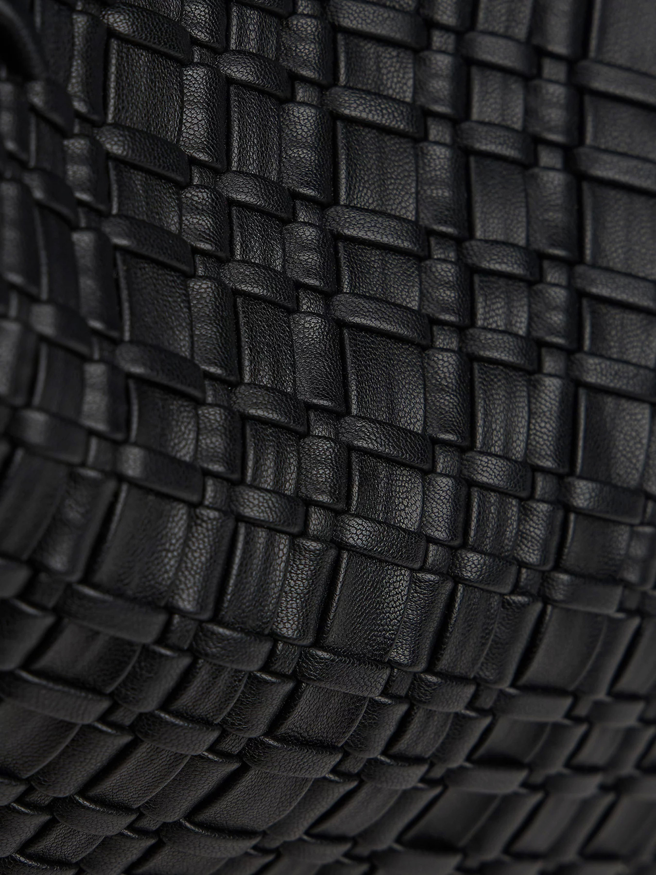 Сумка Tommy Hilfiger TH BRAIDED MAXI HOBO модель AW0AW18161-BDS Фото