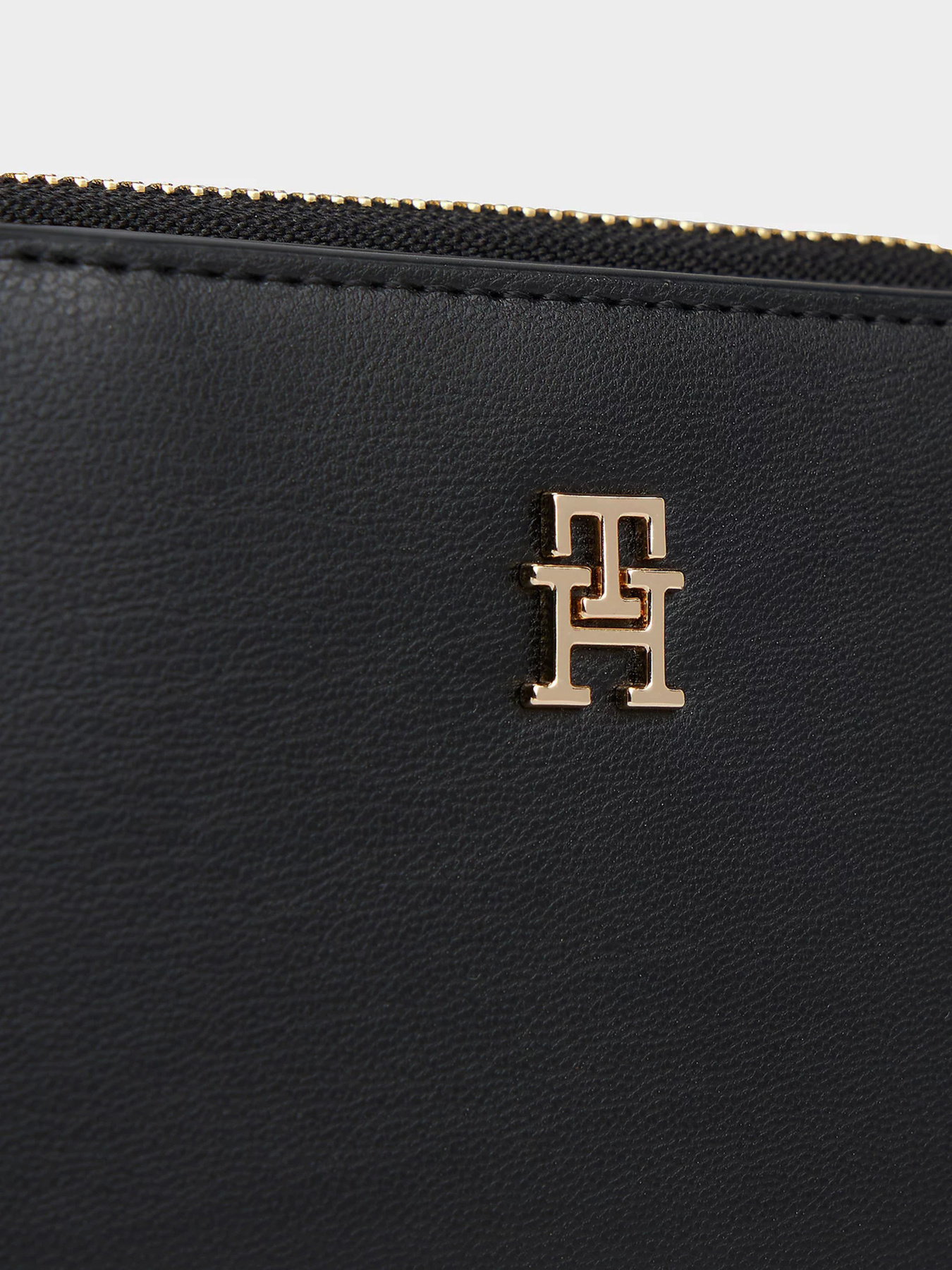 Tommy Hilfiger модель AW0AW17742-BDS Фото