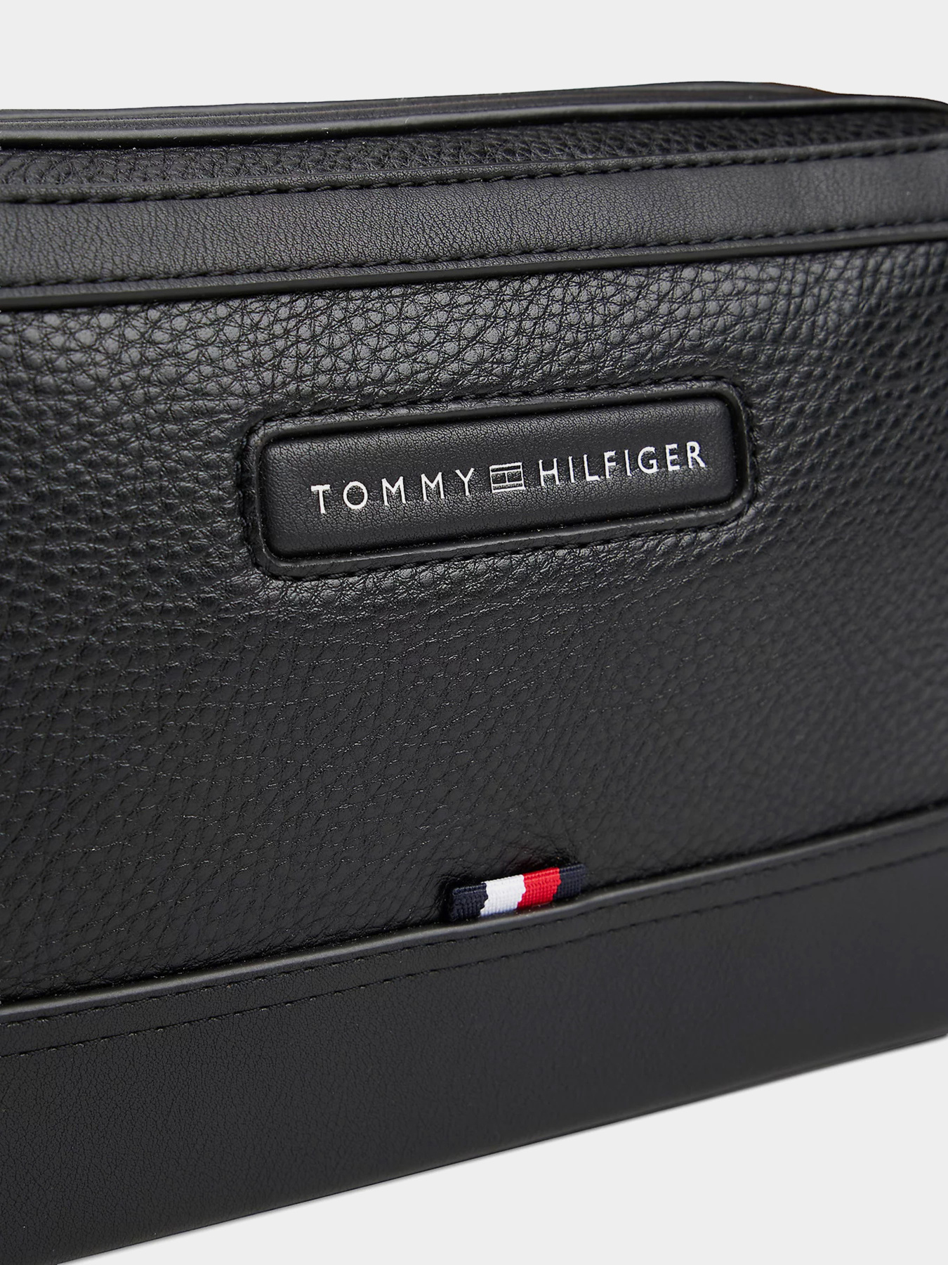 Сумка Tommy Hilfiger TH CENTRAL EW REPORTER модель AM0AM14030-BDS Сумка Tommy Hilfiger TH CENTRAL EW REPORTER модель AM0AM14030-BDS Фото