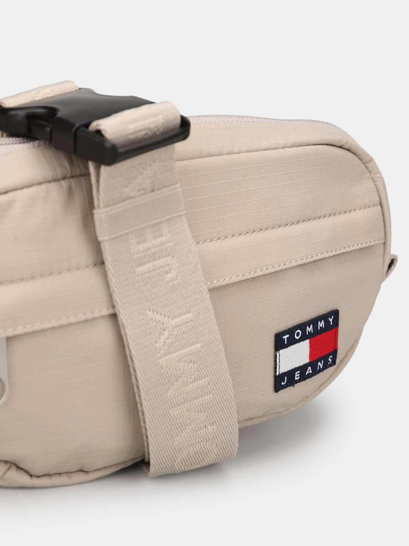 Поясная сумка Tommy Hilfiger TJM ESS DAILY RIPSTOP BUMBAG модель AM0AM14280-AEP Фото