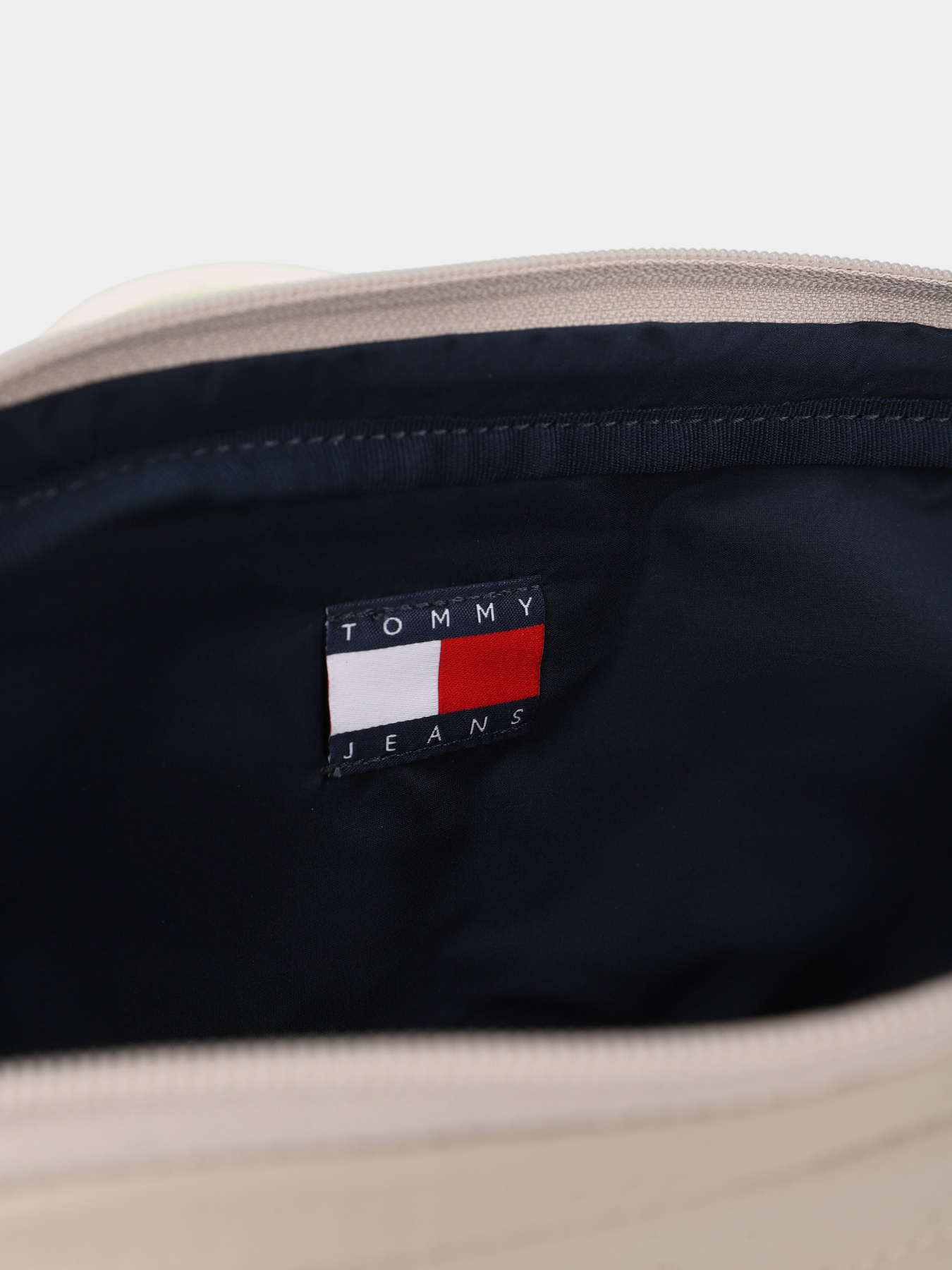 Поясна сумка Tommy Hilfiger TJM ESS DAILY RIPSTOP BUMBAG модель AM0AM14280-AEP Фото