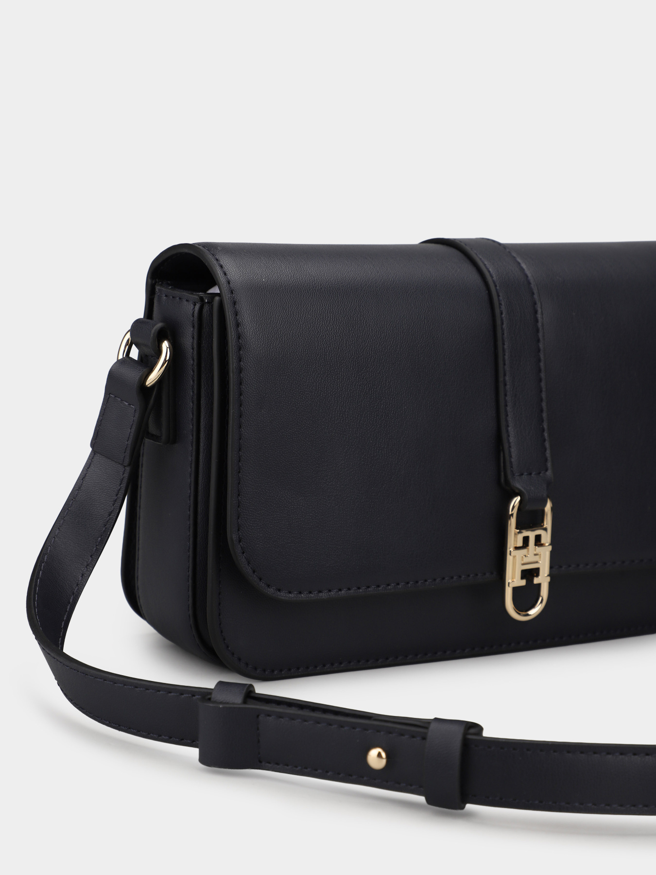 Кросс-боди Tommy Hilfiger TH LIBRE FLAP CROSSOVER модель AW0AW17723-DW6 Фото