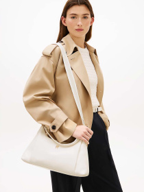 Tommy Hilfiger модель AW0AW18373-AEO Фото