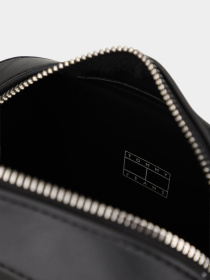 Сумка Tommy Hilfiger TJW MUST CAMERA BAG модель AW0AW18451-BDS Сумка Tommy Hilfiger TJW MUST CAMERA BAG модель AW0AW18451-BDS Фото