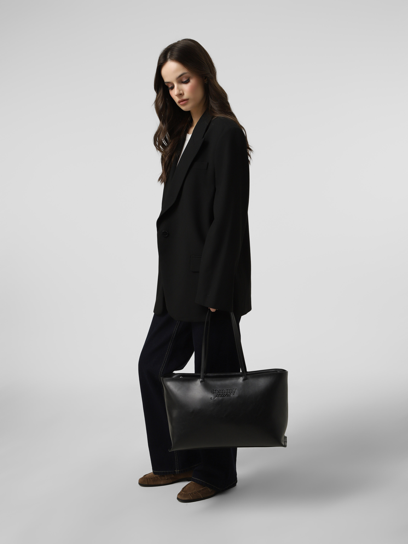 Шоппер Tommy Hilfiger TJW MUST TOTE модель AW0AW18455-BDS Фото