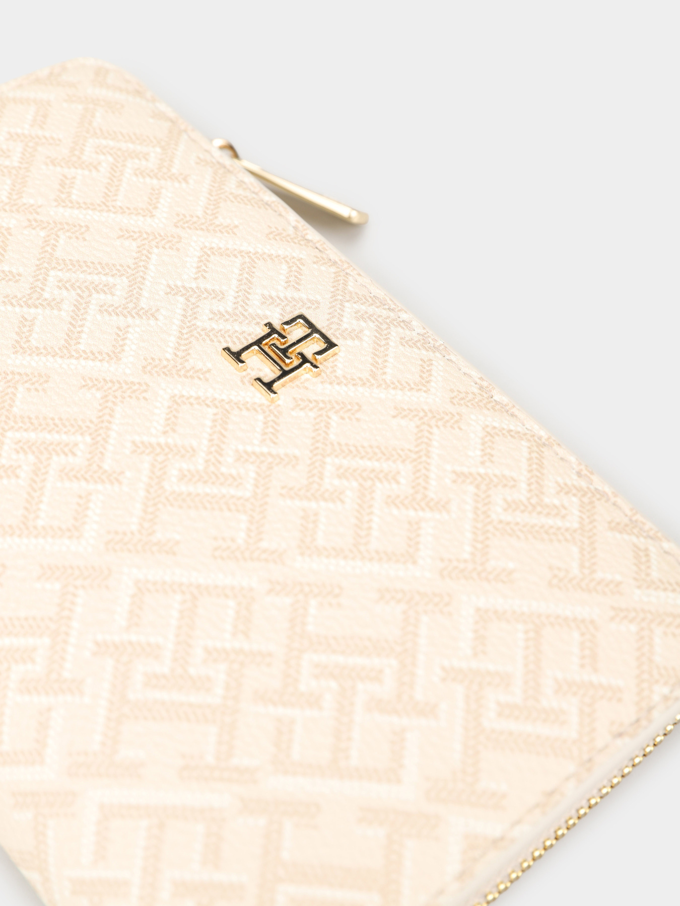 Tommy Hilfiger AW0AW18594-0F4 модель AW0AW18594-0F4 Tommy Hilfiger AW0AW18594-0F4 модель AW0AW18594-0F4 Фото