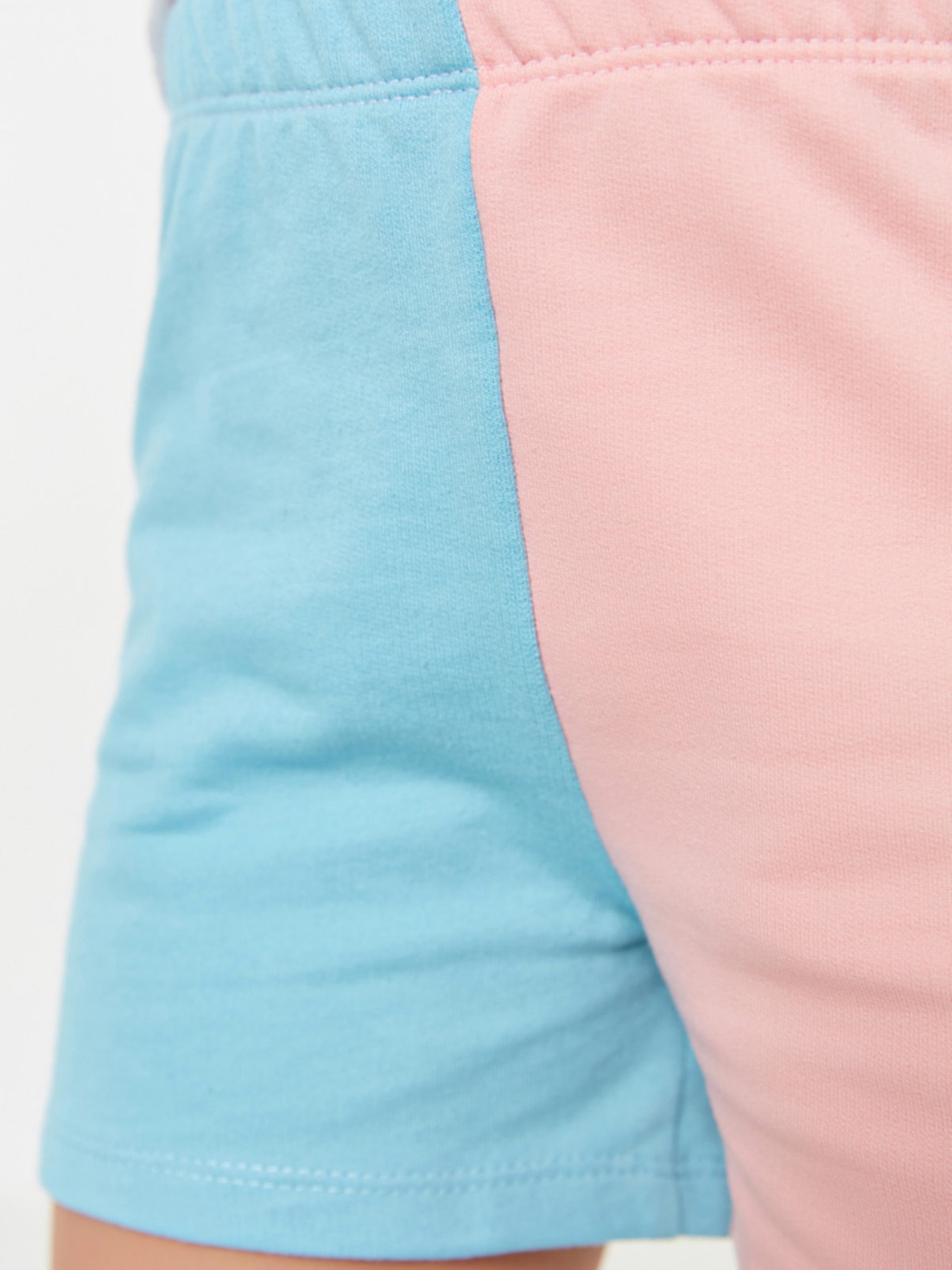 Повсякденні шорти Trendyol модель TKDSS22SR0242/Cok Renkli Фото