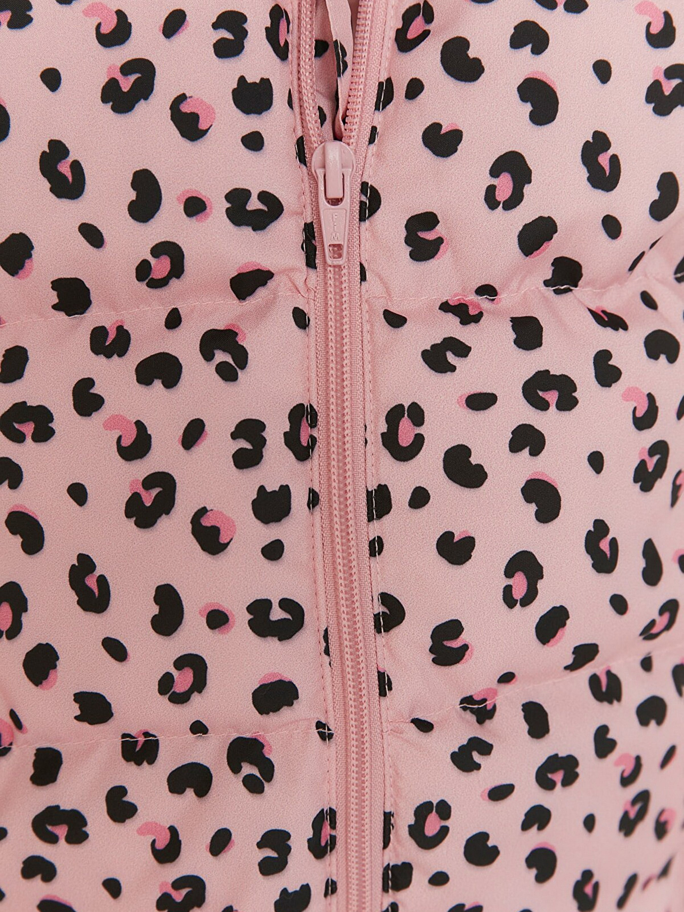 Жилет с утеплителем Trendyol модель TKDAW23YE00001/Pembe Фото