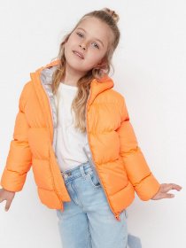 Демисезонная куртка Trendyol модель TKDAW22MO0555/Turuncu Фото