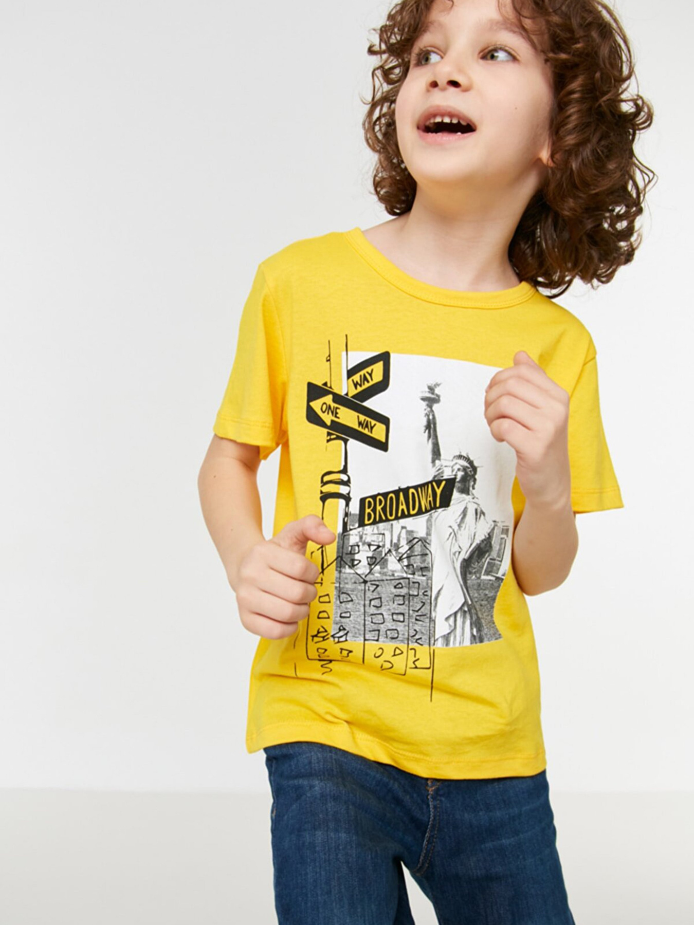 Футболка Trendyol модель TKDSS22TS1268/Sari Фото