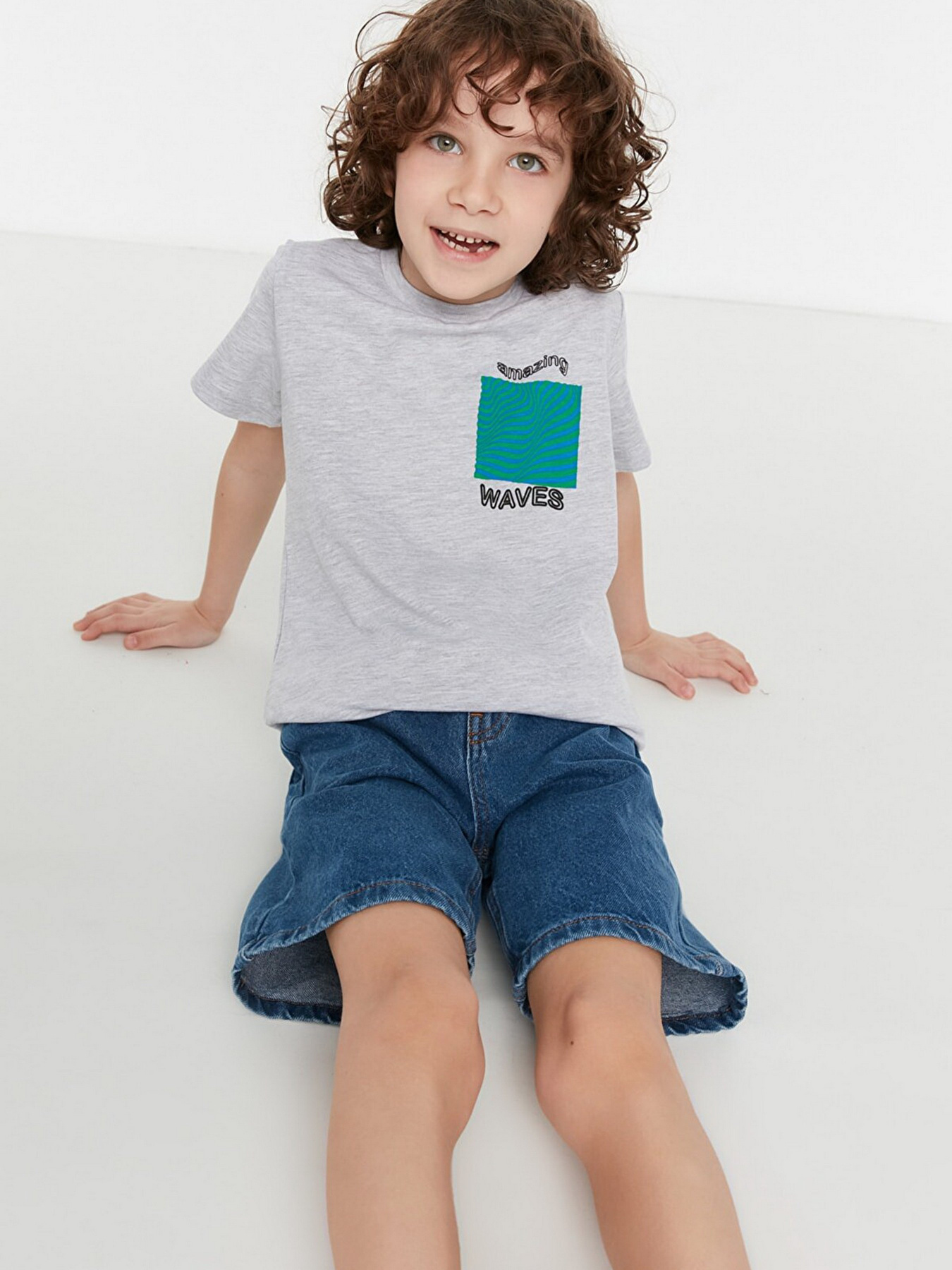 Футболка Trendyol модель TKDSS22TS1675/Gri Фото