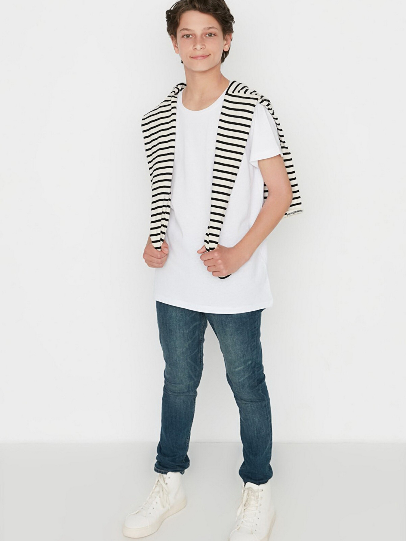 Набор футболок Trendyol модель TKDSS22TS1865/Siyah-Beyaz Фото