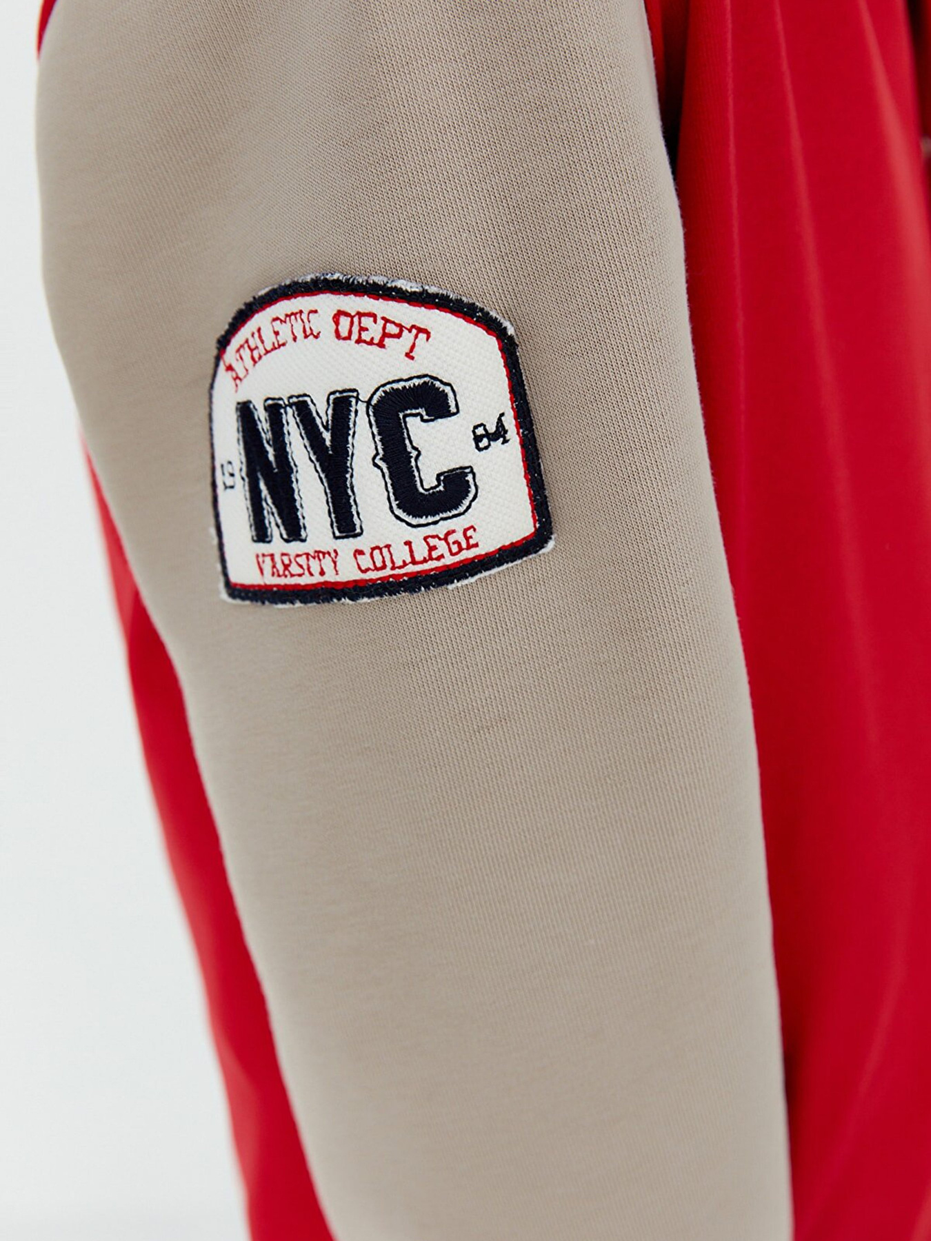 Бомбер Trendyol модель TKDAW23CE00017/Kirmizi Фото