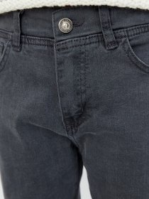 Прямые джинсы Trendyol модель TKDAW23JE00035/Gri Фото