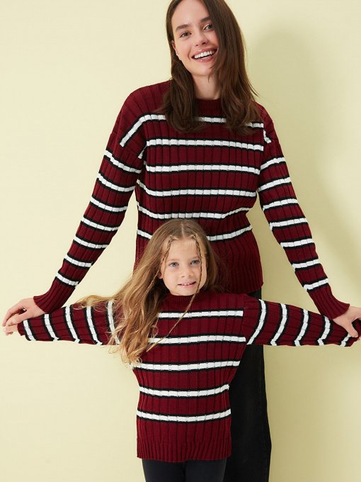 Джемпер Trendyol модель TKDAW23KZ00059/Bordo Фото