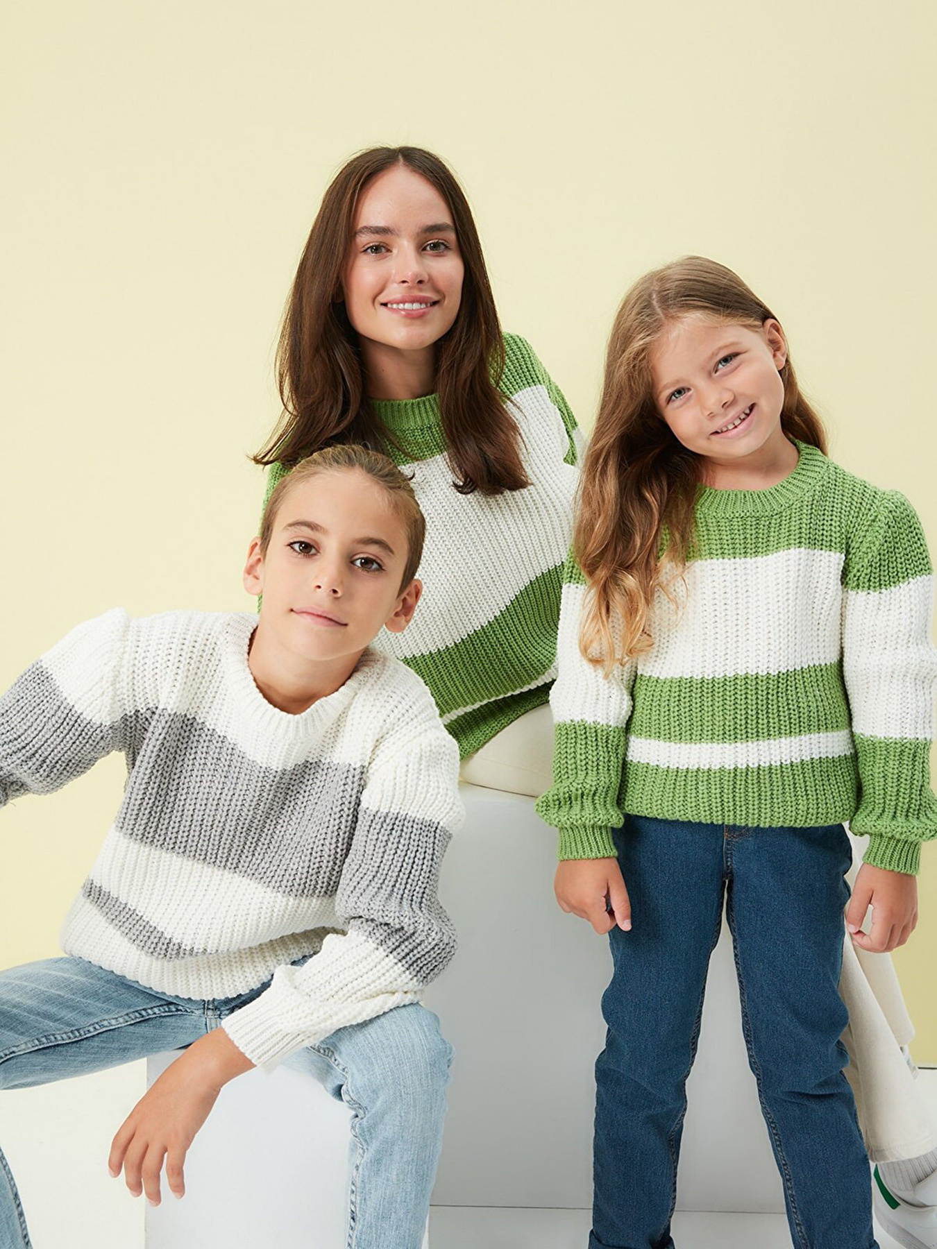 Джемпер Trendyol модель TKDAW23KZ00060/Ekru Фото