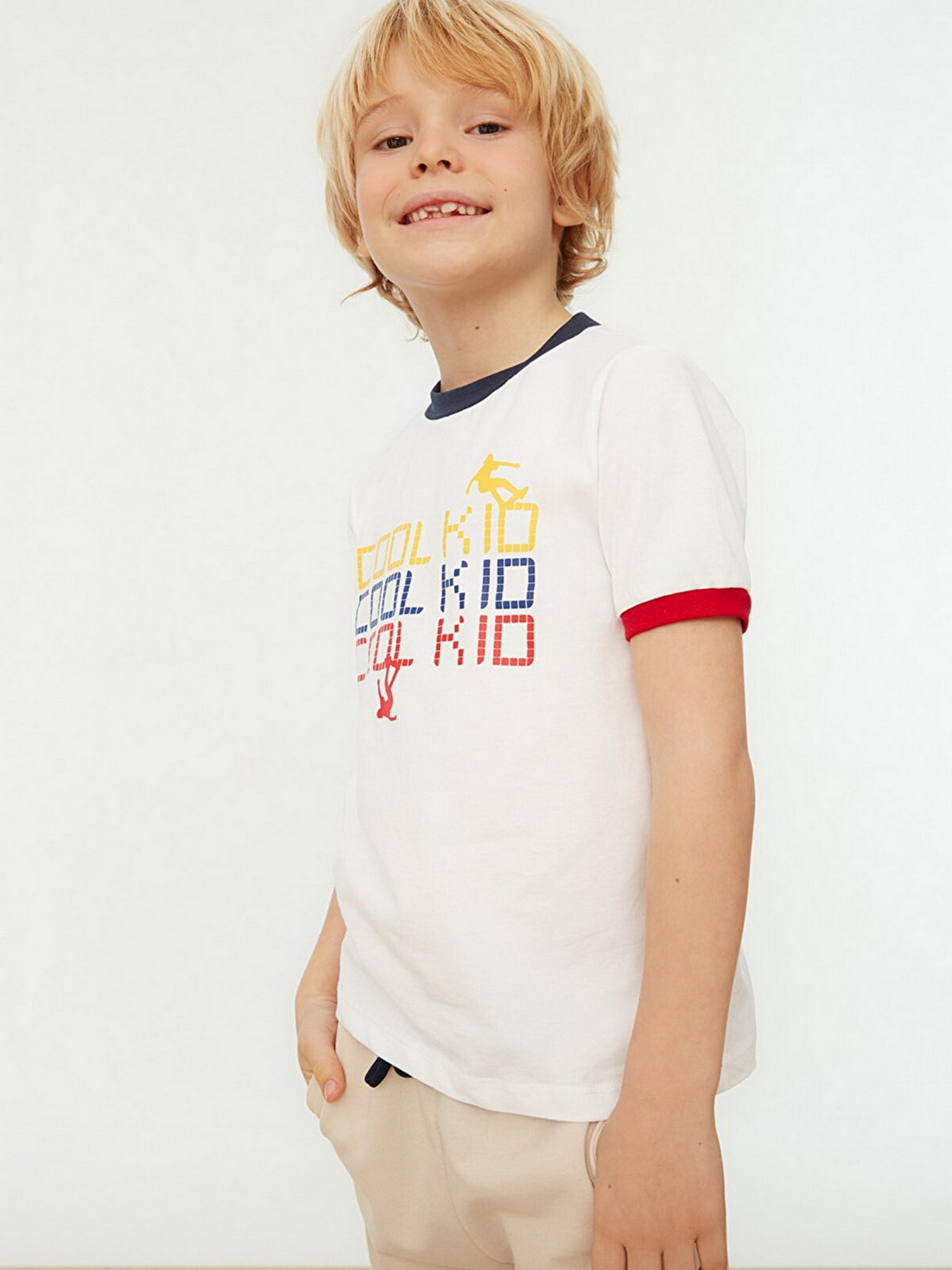 Футболка Trendyol модель TKDSS22TS0464/Beyaz Фото