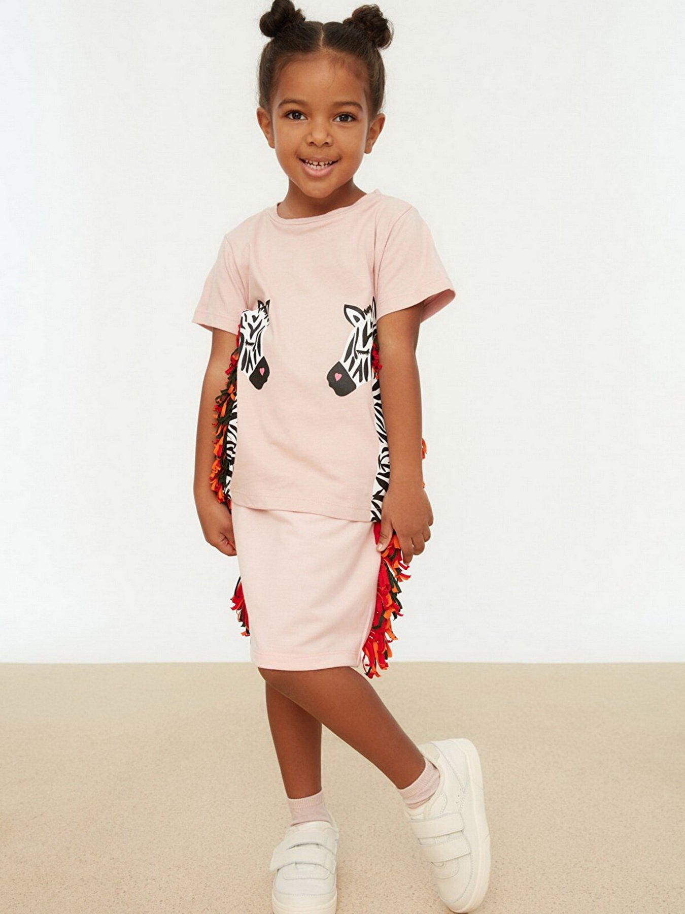 Футболка Trendyol модель TKDSS22TS0265/Pudra Фото