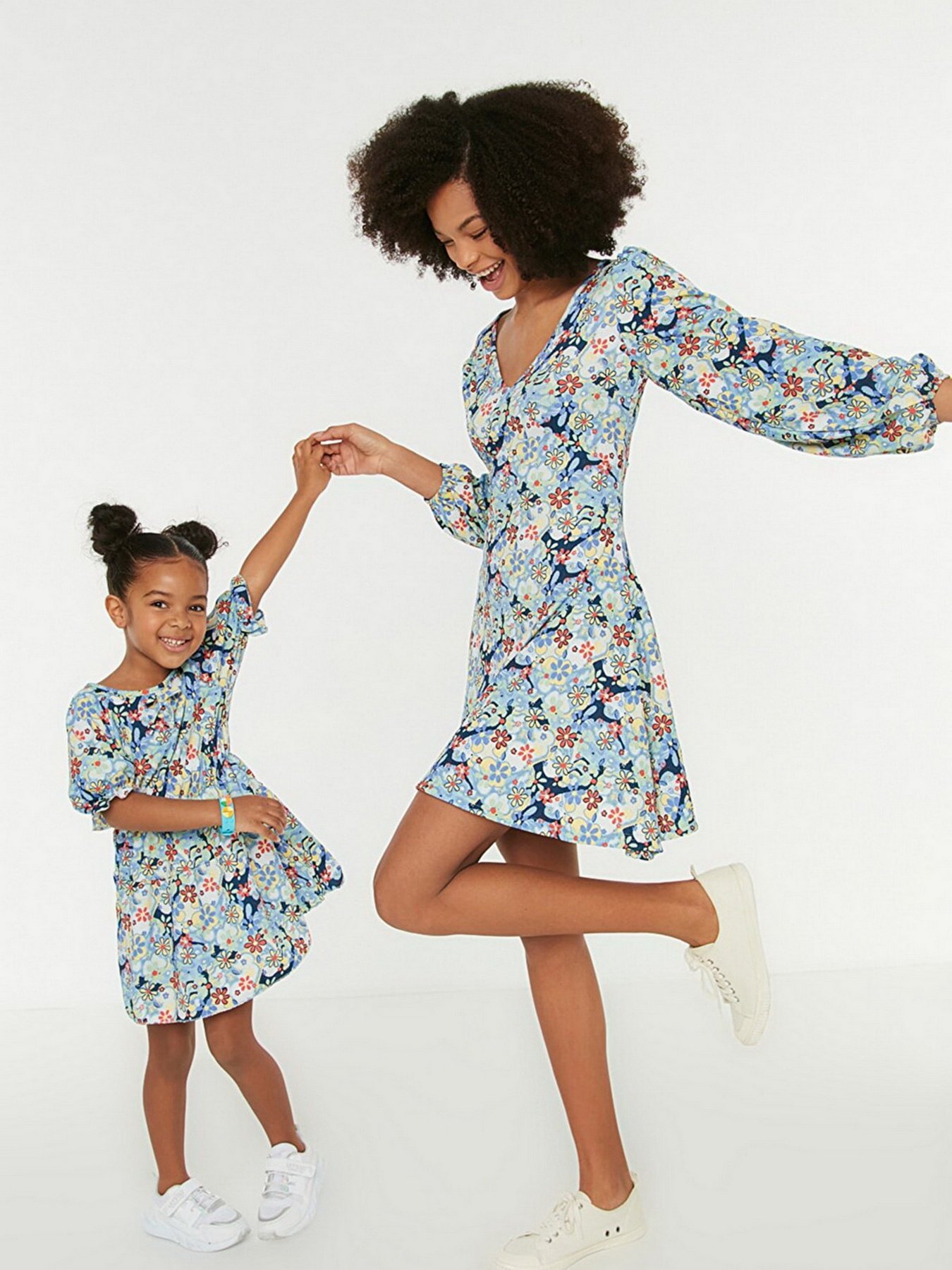 Платье мини Trendyol модель TKDSS22EL1113/Mavi Фото