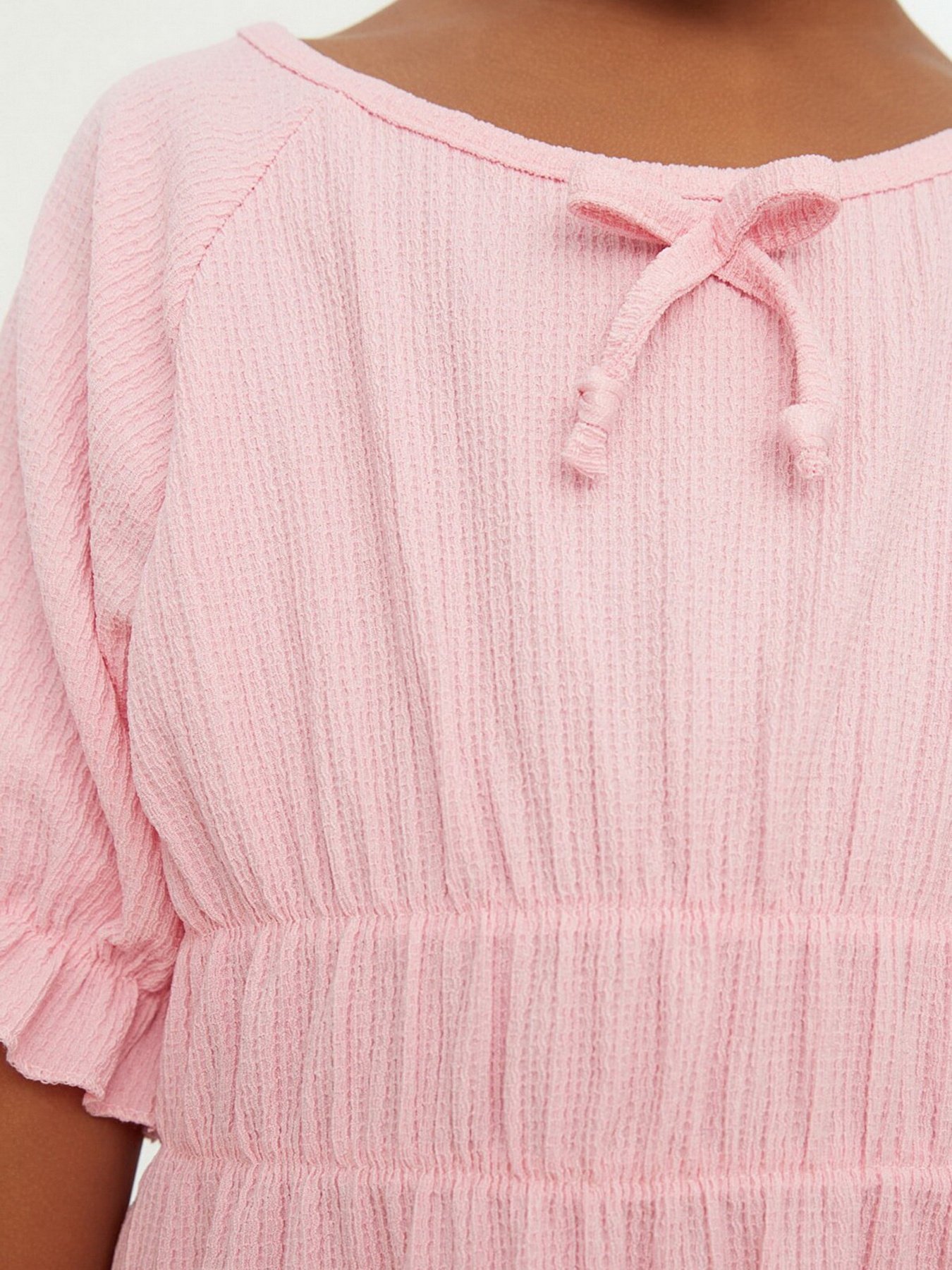 Платье миди Trendyol модель TKDSS22EL1113/Pembe Фото