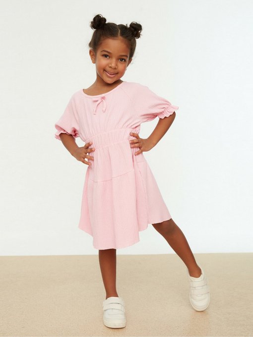 Платье миди Trendyol модель TKDSS22EL1113/Pembe Фото