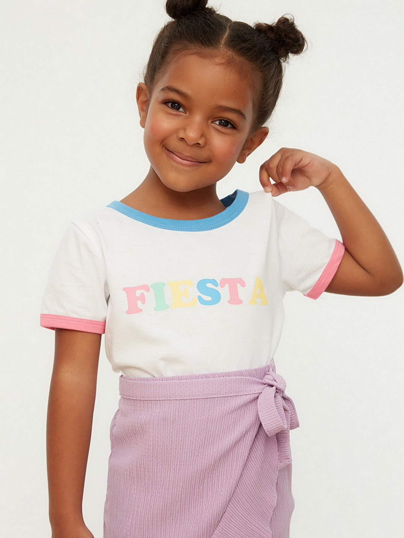 Футболка Trendyol модель TKDSS22TS0812/Beyaz Фото