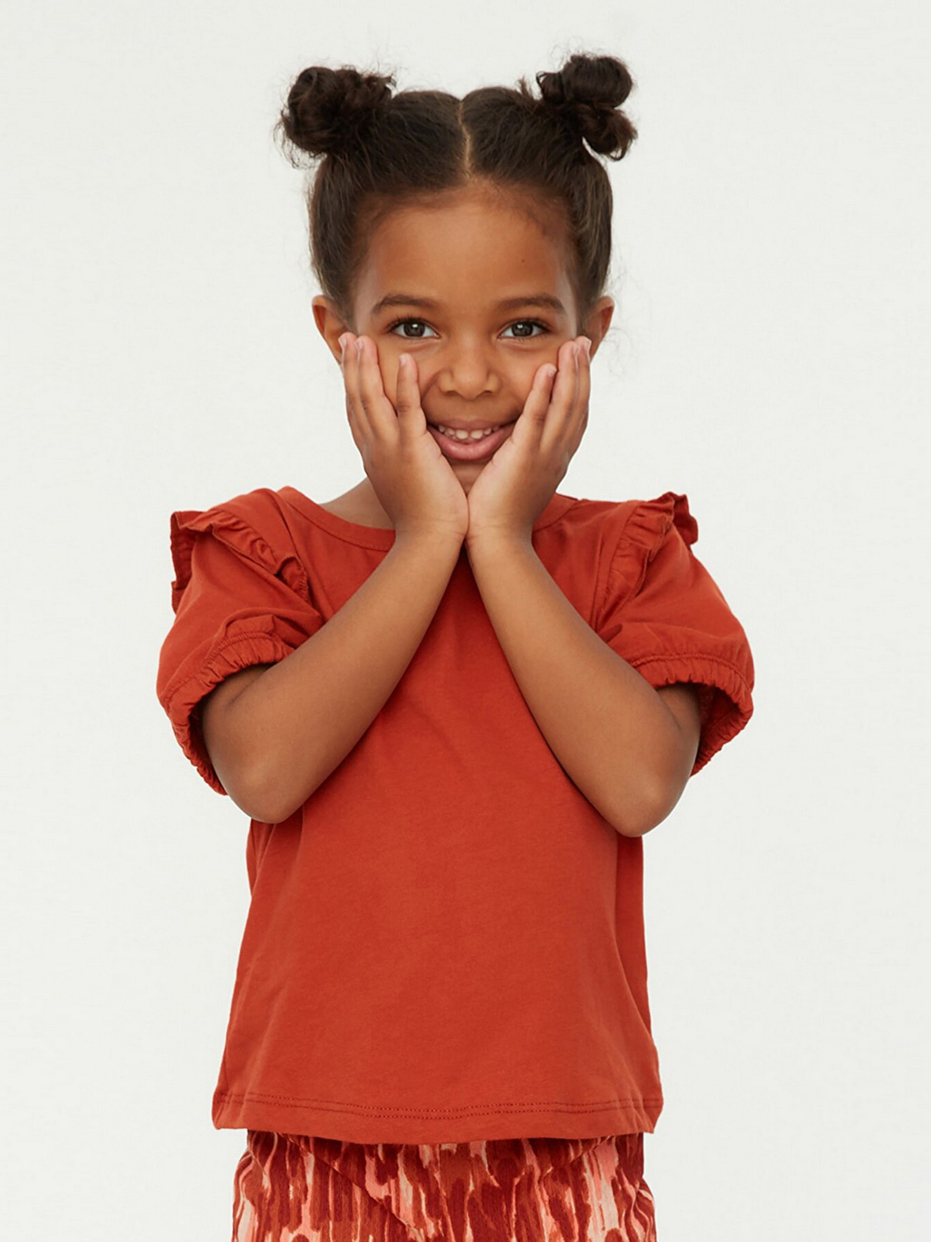 Футболка Trendyol модель TKDSS22BZ0871/Tarcin Футболка Trendyol модель TKDSS22BZ0871/Tarcin Фото