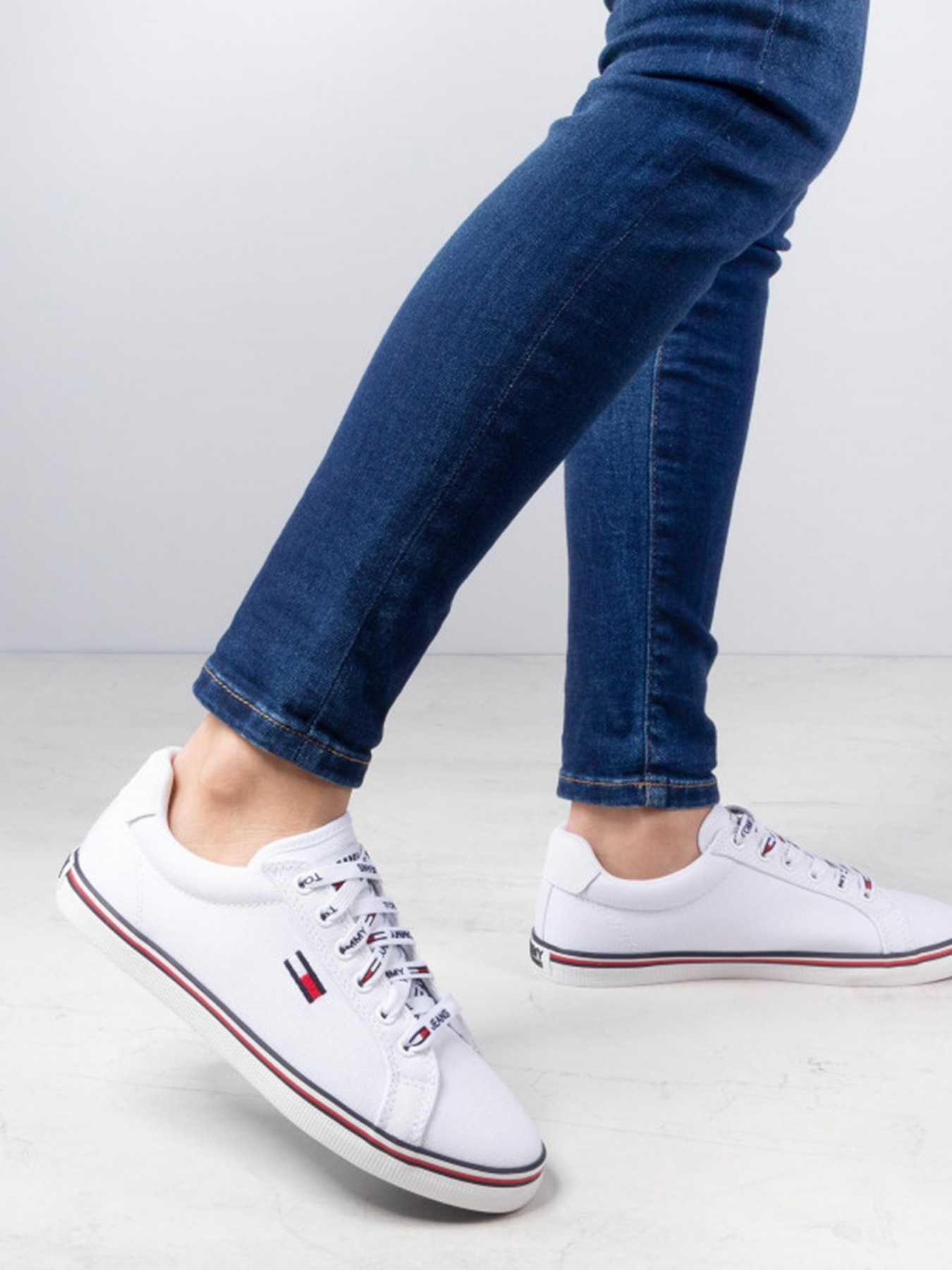 Кеды низкие Tommy Hilfiger модель EN0EN00786-YBS Фото