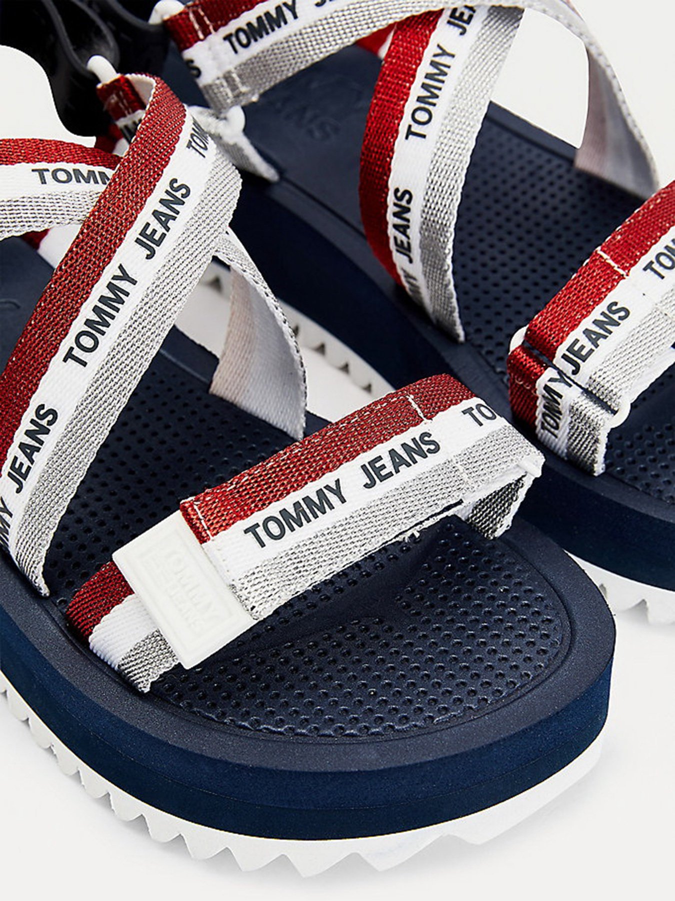 Сандалии Tommy Hilfiger модель EN0EN01325-C87 Фото