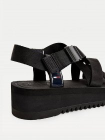 Сандалії Tommy Hilfiger IRIDESCENT STRAPPY модель EN0EN01332-BDS Фото