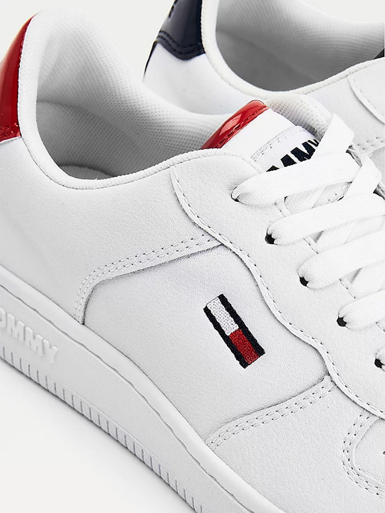 Кеды низкие Tommy Hilfiger модель EN0EN01348-0GY Фото