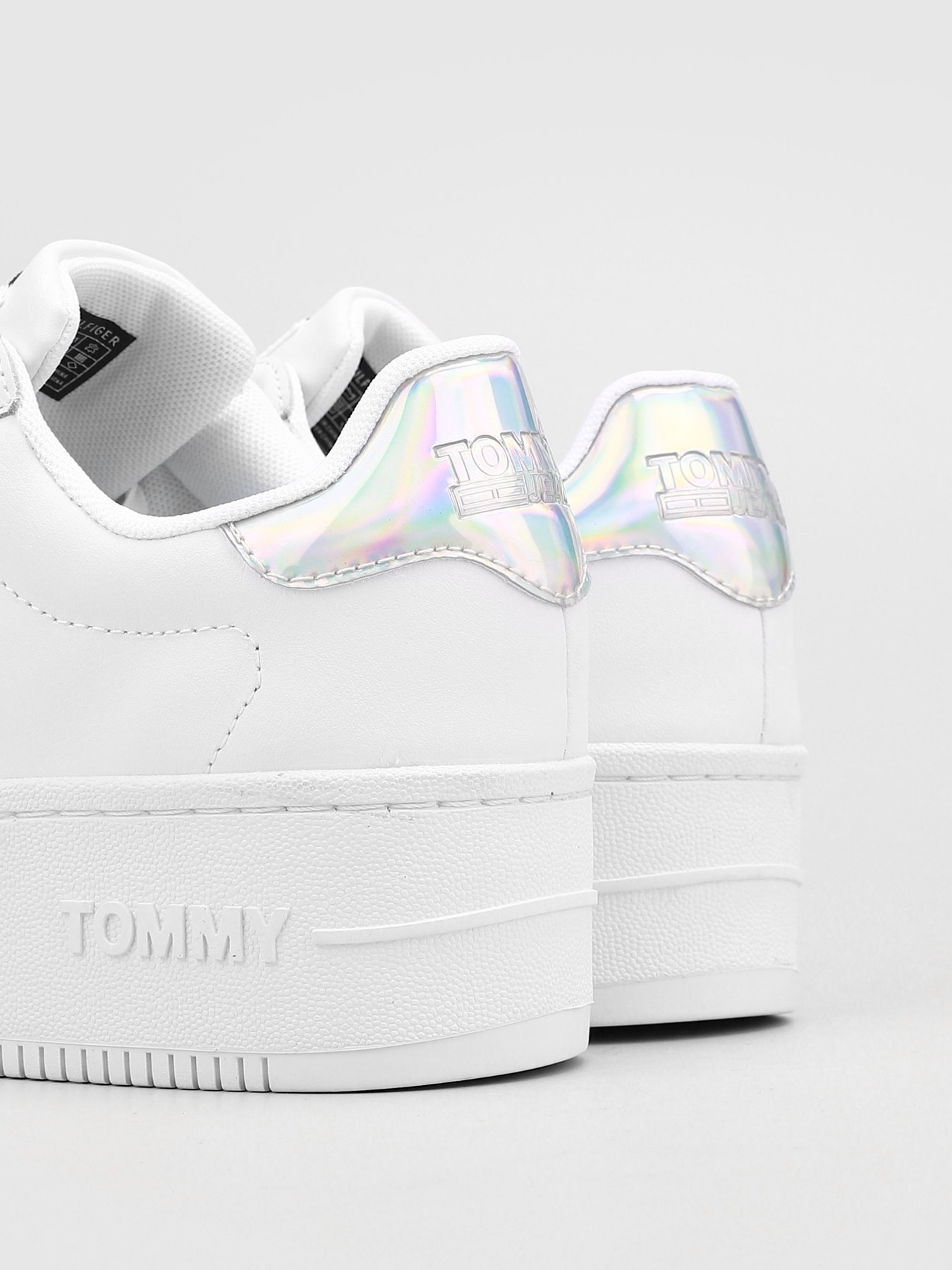 Кеды низкие Tommy Hilfiger Iridescent Iconic модель EN0EN01353-YBR Фото