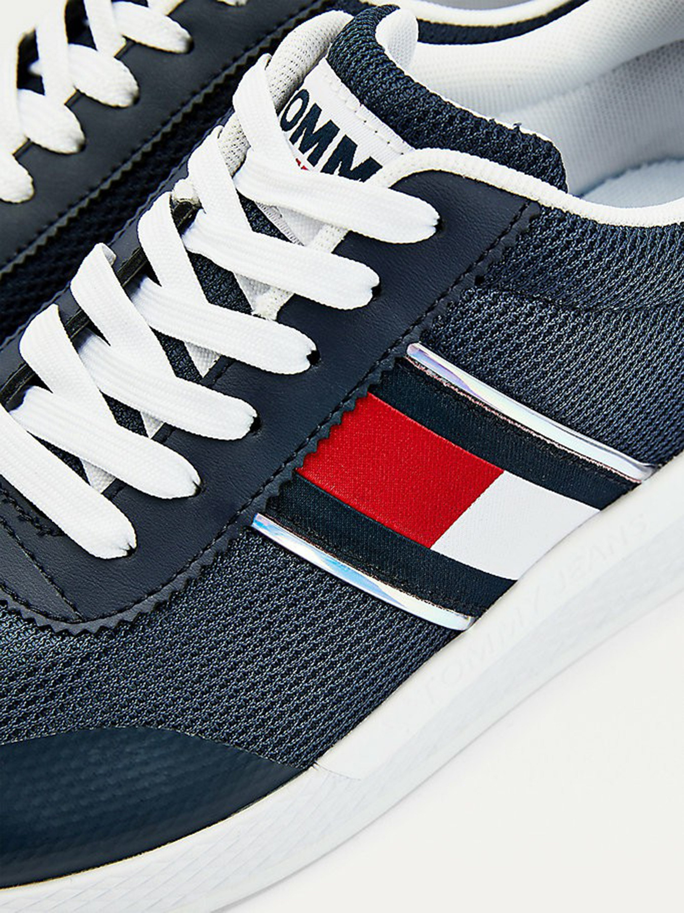 Кроссовки повседневные Tommy Hilfiger модель EN0EN01359-C87 Фото