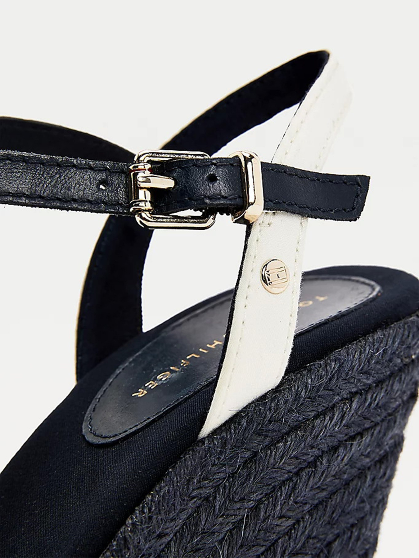 Босоножки Tommy Hilfiger модель FW0FW04786-0GY Фото