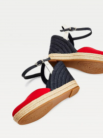 Босоніжки Tommy Hilfiger модель FW0FW04786-0GY Фото