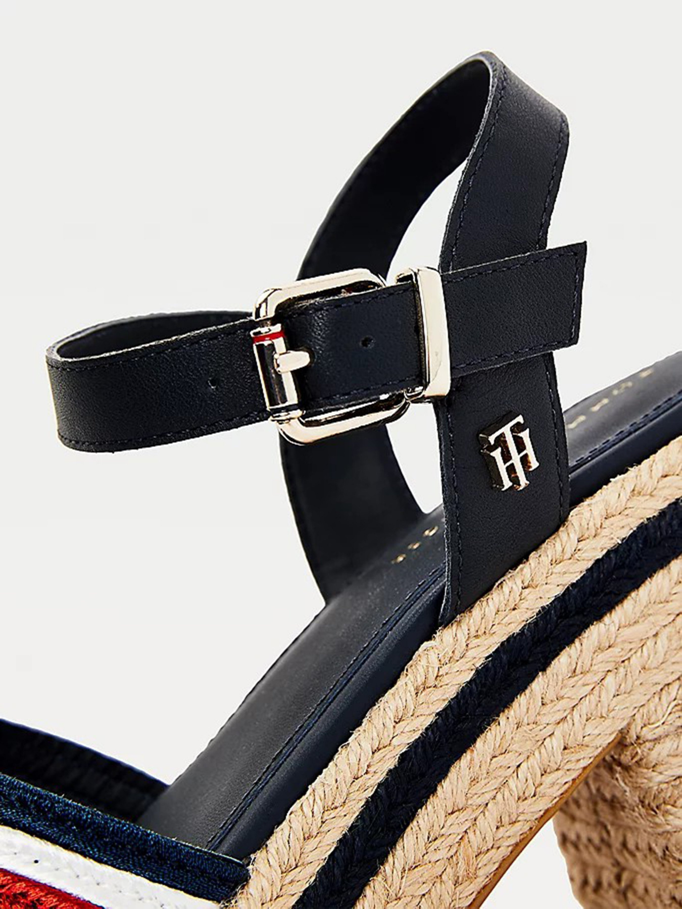 Босоножки Tommy Hilfiger модель FW0FW05611-0GY Фото