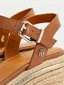 Босоножки Tommy Hilfiger модель FW0FW05611-0LJ Фото