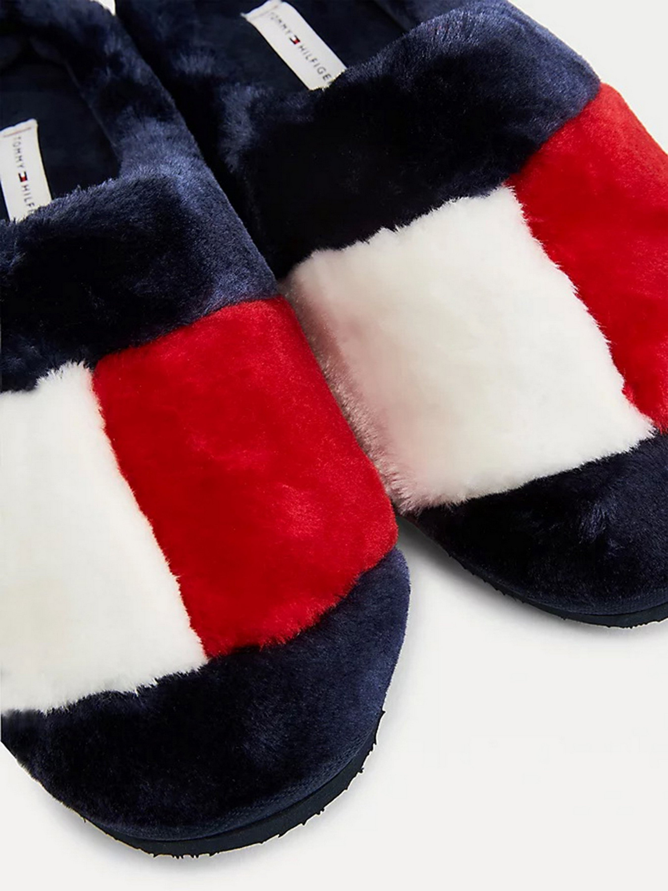 Капці Tommy Hilfiger модель FW0FW05148-0K4 Фото