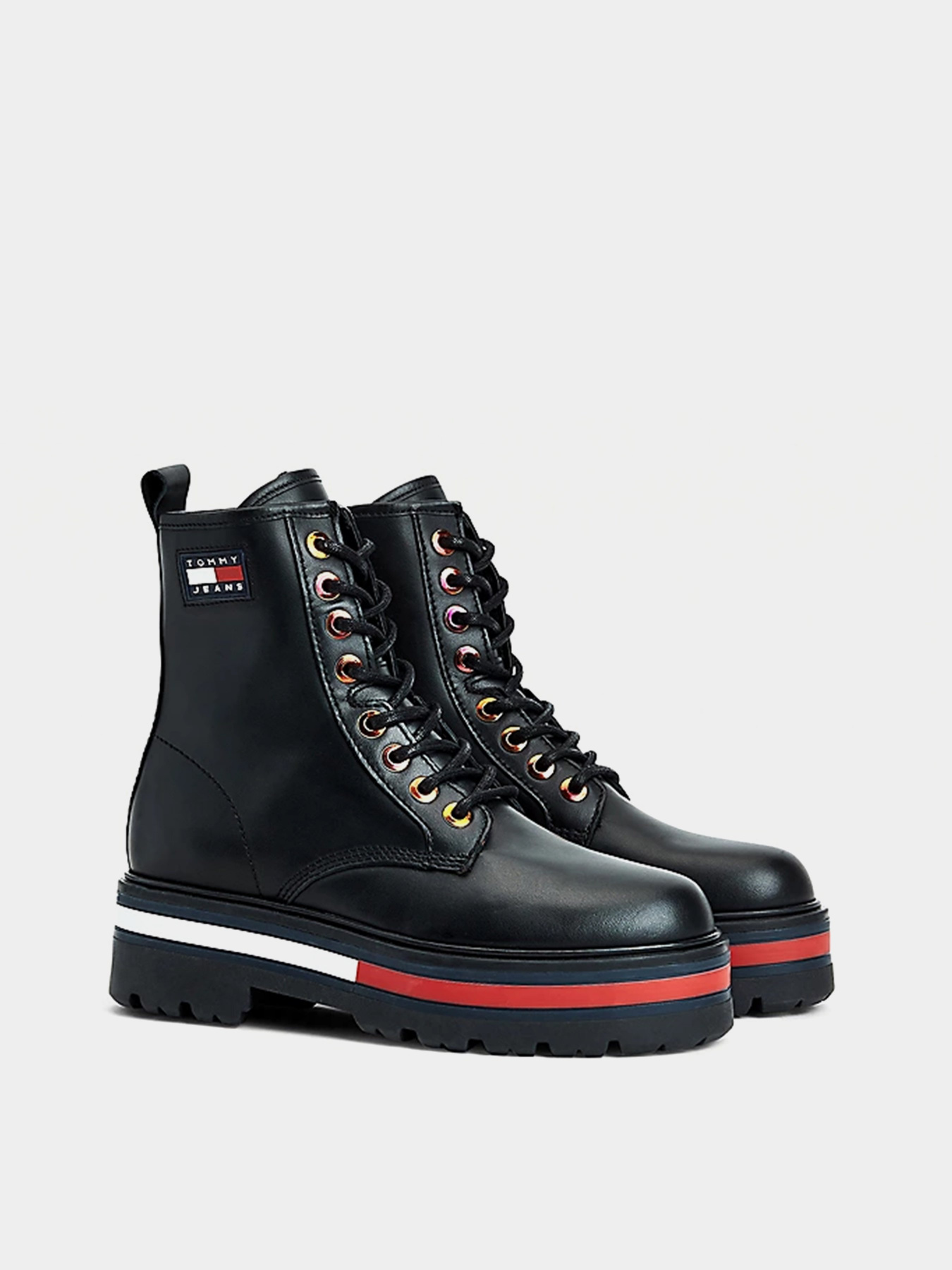 Ботинки Tommy Hilfiger Badge Iridescent Eyelet Cleat модель EN0EN01580-BDS Фото