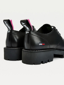 Полуботинки Tommy Hilfiger Leather Cleat Derby модель EN0EN01586-BDS Фото