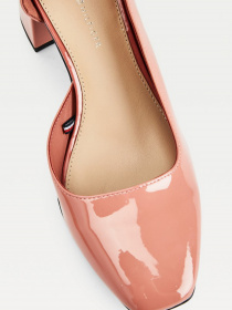 Туфли Tommy Hilfiger ESSENTIAL PATENT COURT SHOES модель FW0FW05785-SM8 Фото