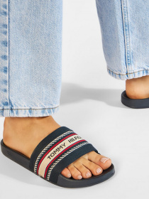 Шлёпанцы Tommy Hilfiger модель FW0FW05758-DW5 Фото