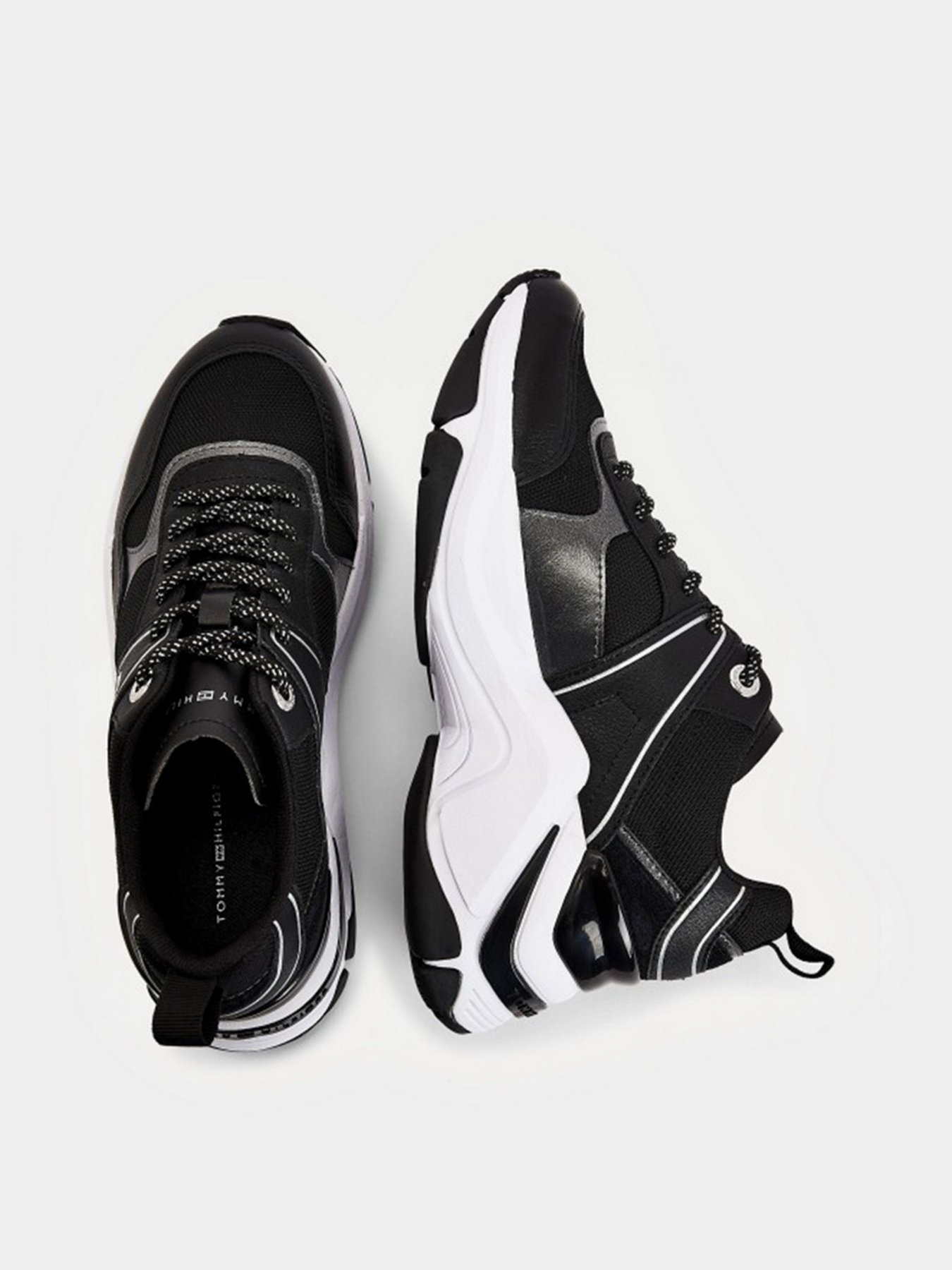 Кросівки повсякденні Tommy Hilfiger FASHION WEDGE TRAINERS модель FW0FW05799-BDS Кросівки повсякденні Tommy Hilfiger FASHION WEDGE TRAINERS модель FW0FW05799-BDS Фото