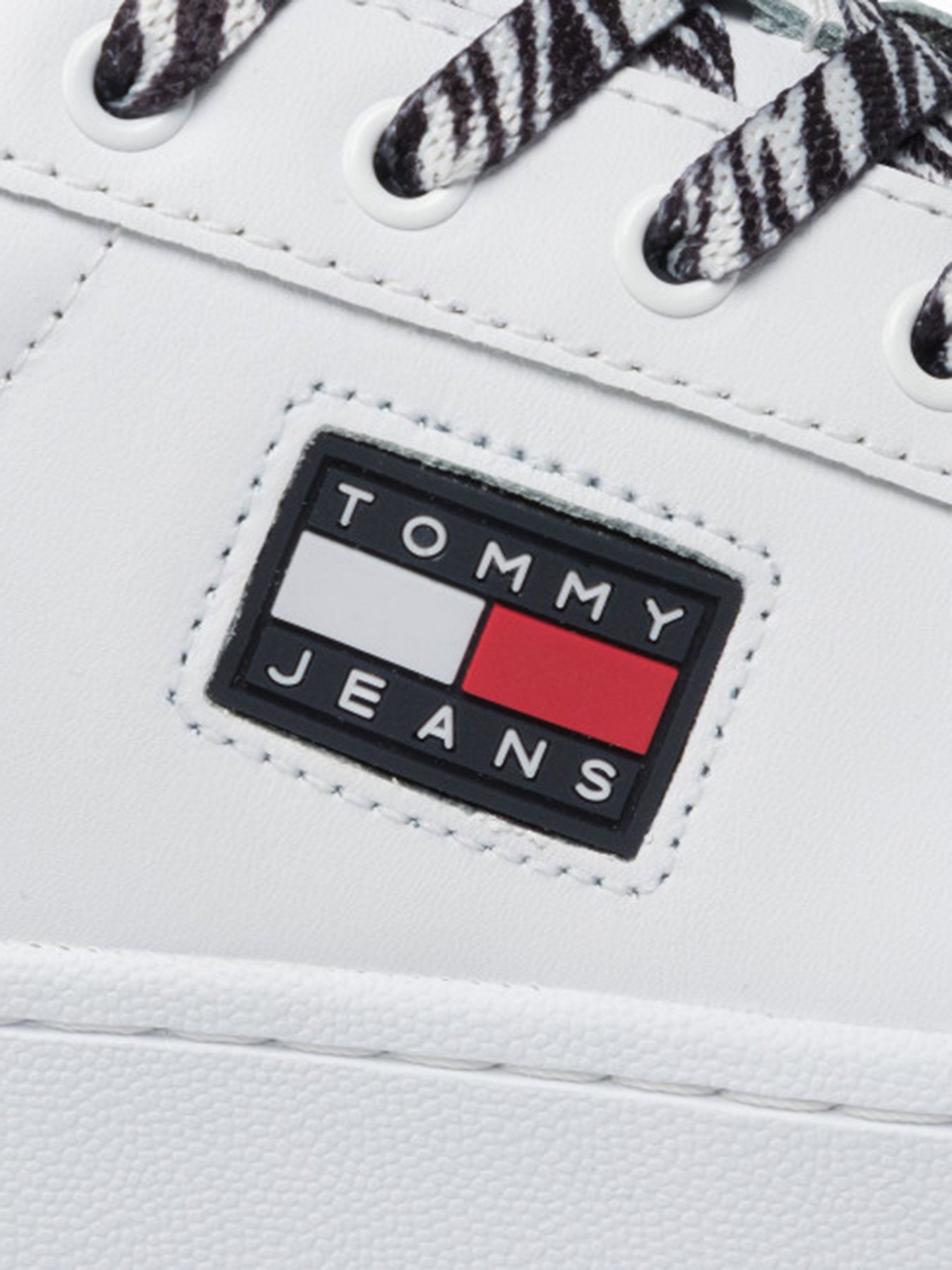 Кеды низкие Tommy Hilfiger модель EN0EN01655-YBR Фото