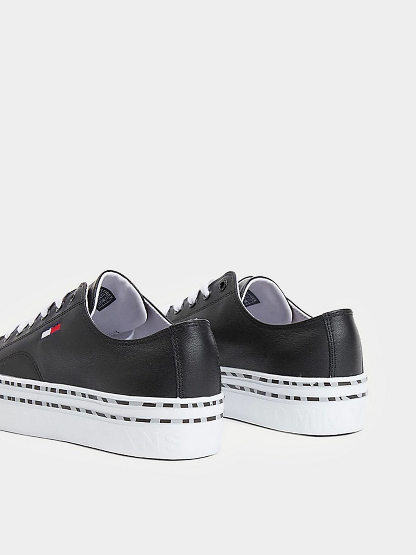 Кеды низкие Tommy Hilfiger модель EN0EN01626-BDS Фото