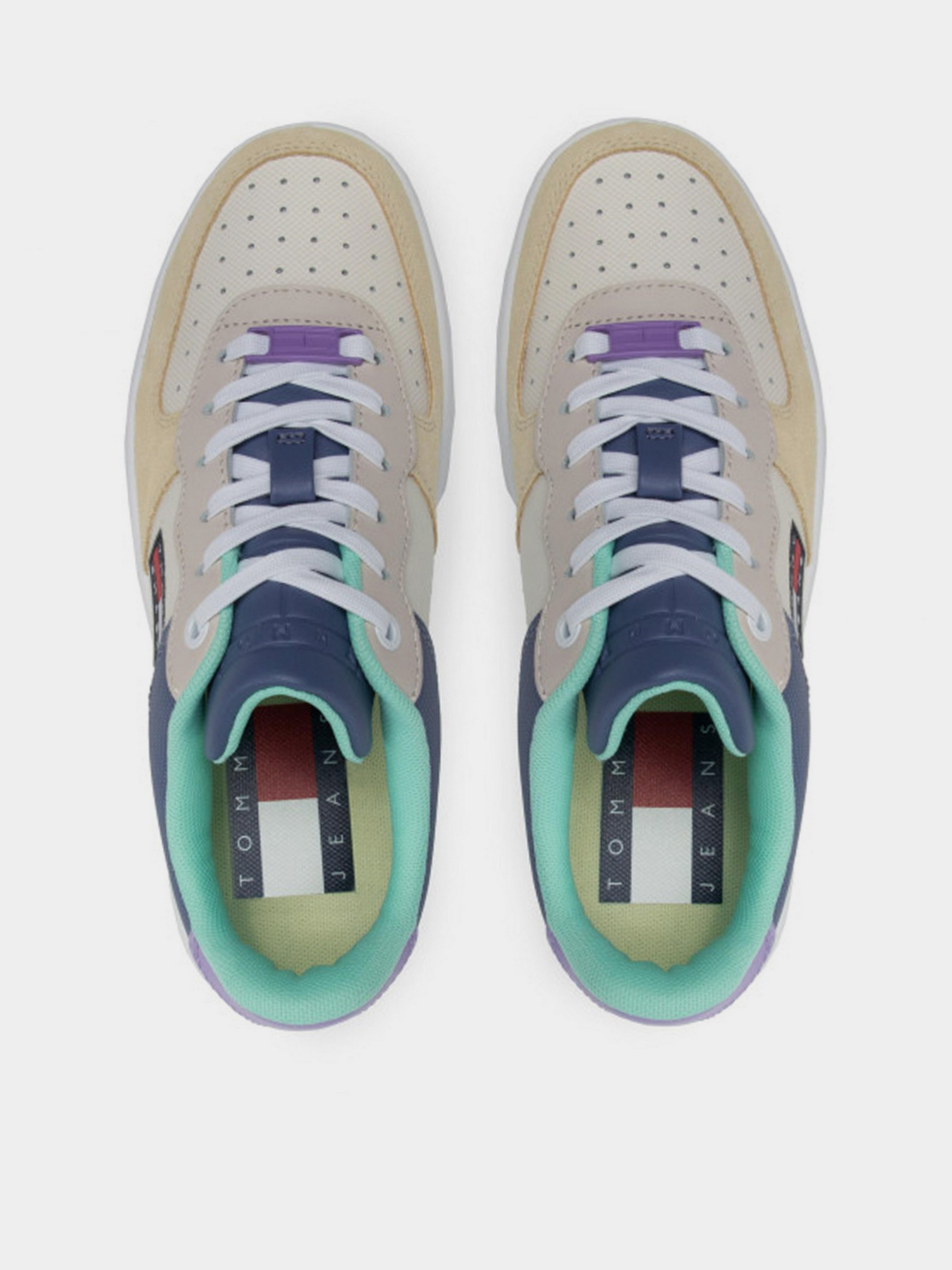 Кеды низкие Tommy Hilfiger модель EN0EN01645-VLK Фото