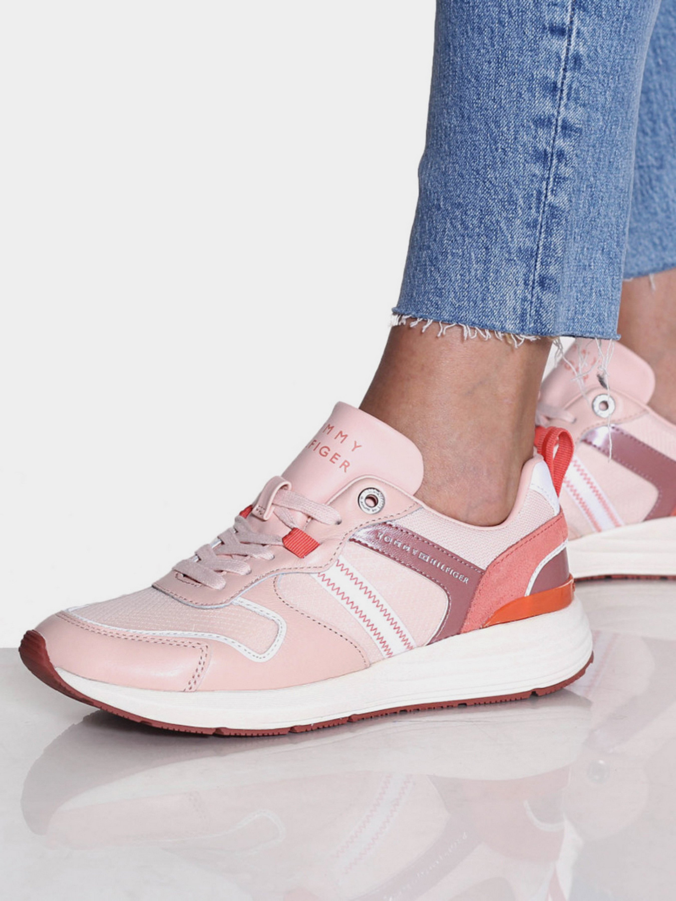 Кроссовки повседневные Tommy Hilfiger METALLIC RETRO модель FW0FW06084-TL9 Фото