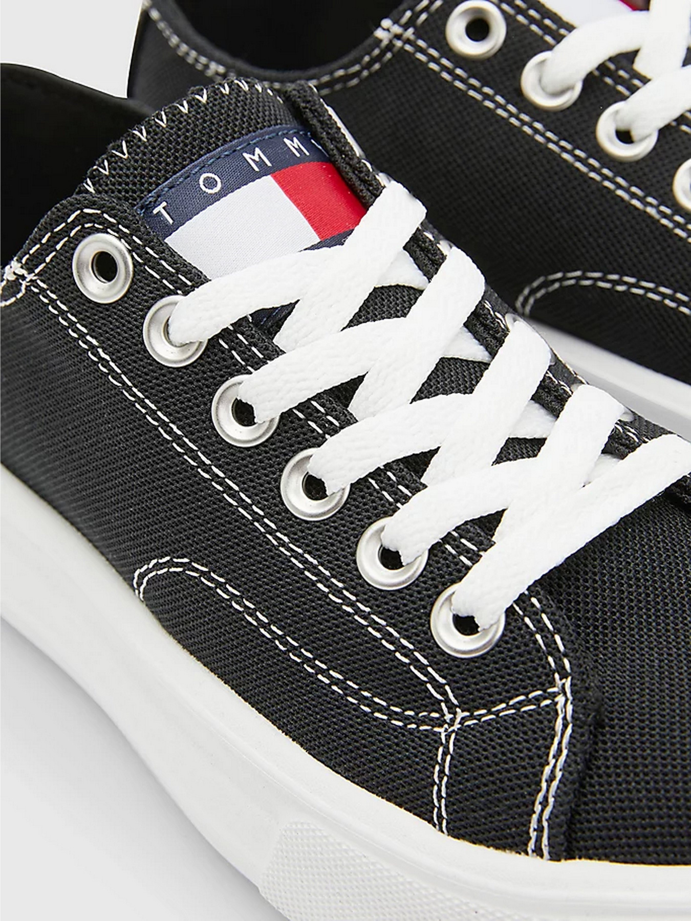 Кеды низкие Tommy Hilfiger CUPSOLE модель EN0EN01824-BDS Фото