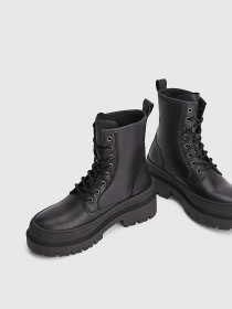 Ботинки Tommy Hilfiger модель EN0EN01899-BDS Фото