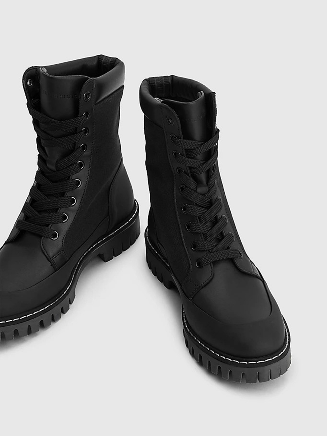 Черевики Tommy Hilfiger модель FW0FW06549-BDS Фото